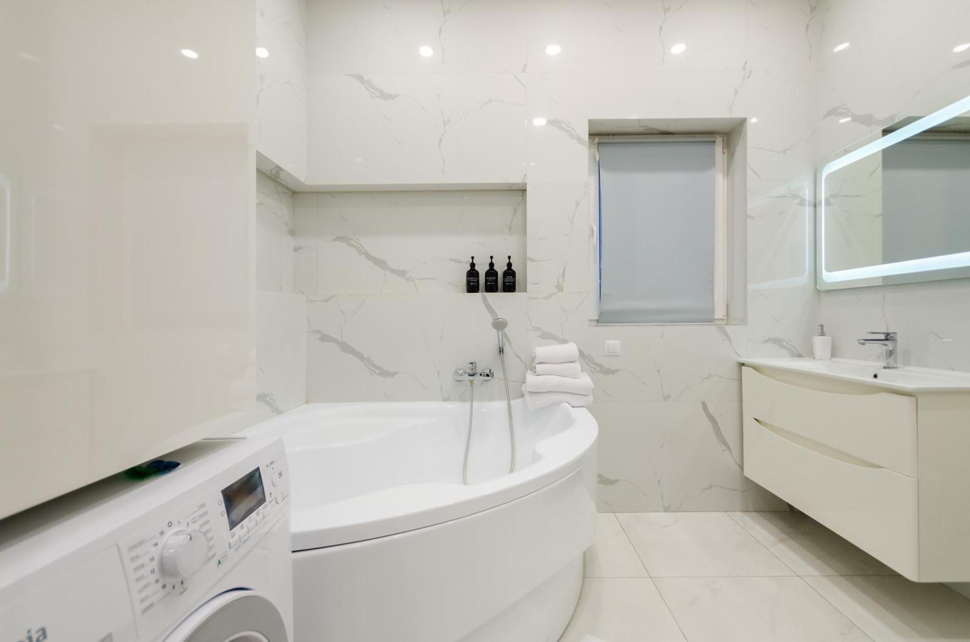 Petrovdom Apartments 267-373 In Rc Central Park, 7 John Mccain Street Kyiv Exterior foto