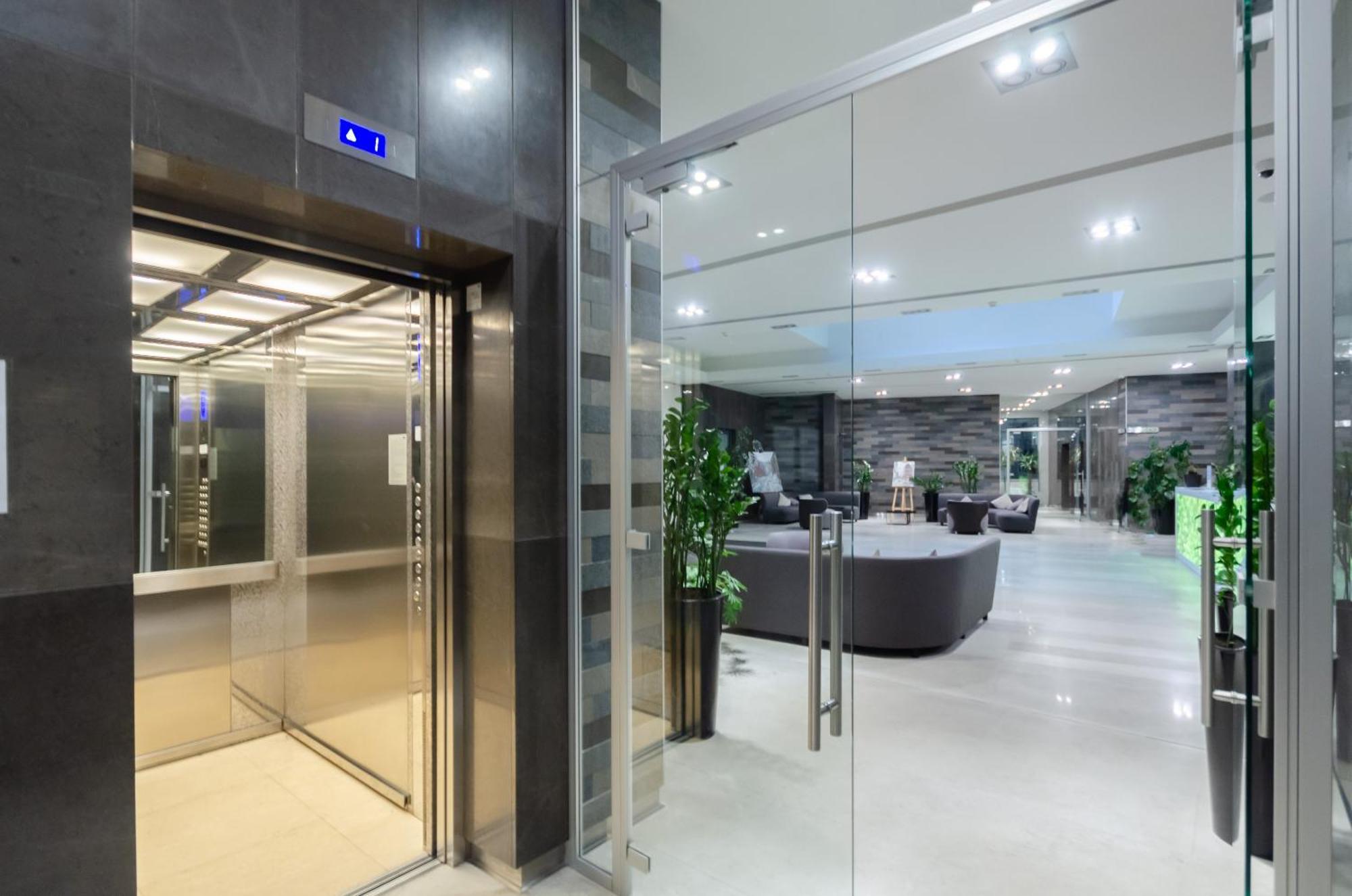 Petrovdom Apartments 267-373 In Rc Central Park, 7 John Mccain Street Kyiv Exterior foto